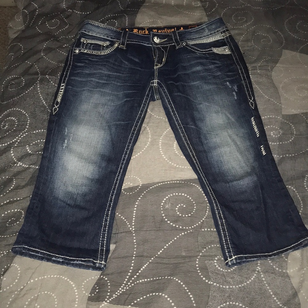 Women’s size 29 Rock Revival Capris